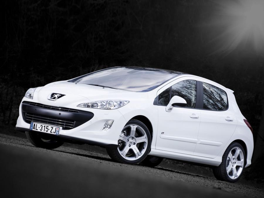  Peugeot 308 GTi 2010 года  (фото 3 из 20)